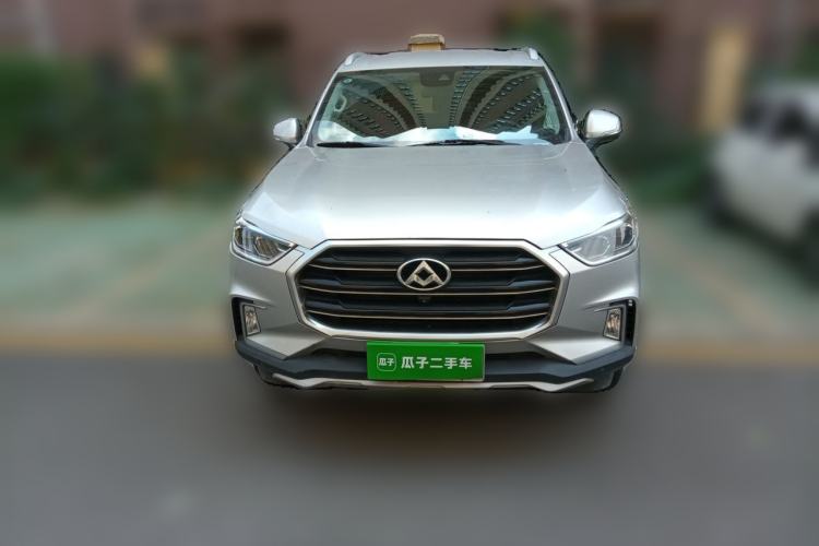 Used SAIC MAXUS D90  Front