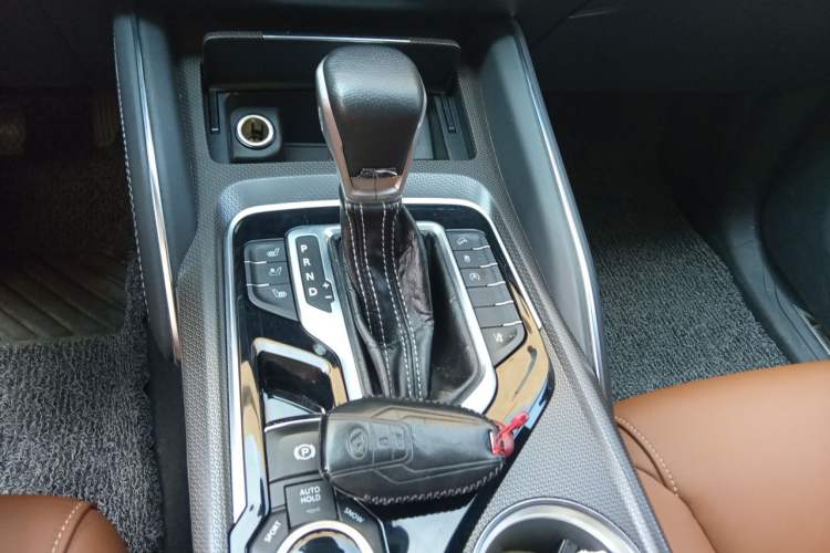 Used SAIC MAXUS D90  Gear Lever