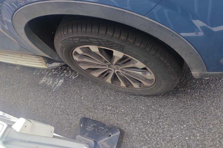 Used SAIC MAXUS D90 2019 2.0T Automatic 2WD Uranus China VI Standard Right Front Wheel Hub