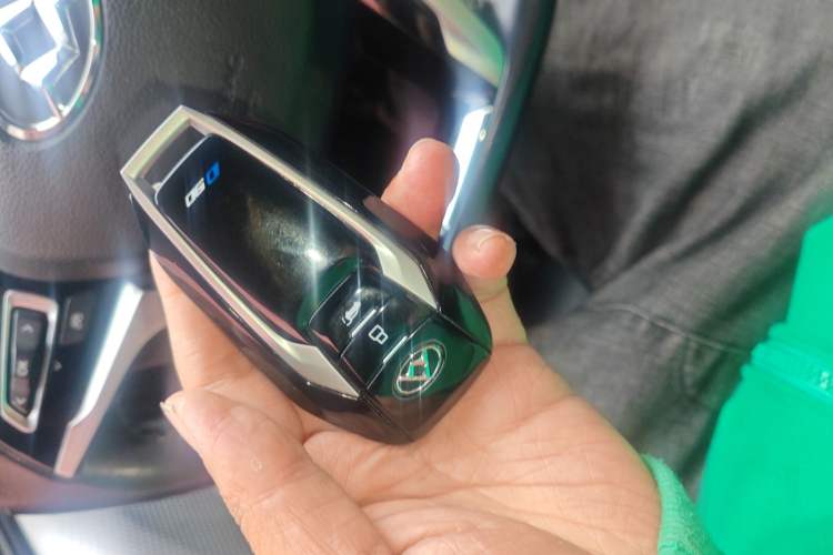 Used SAIC MAXUS D90 2019 2.0T Automatic 2WD Uranus China VI Standard Vehicle Key