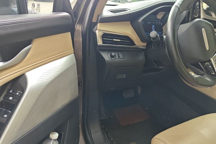 Used SAIC MAXUS D90  Driver Seat
