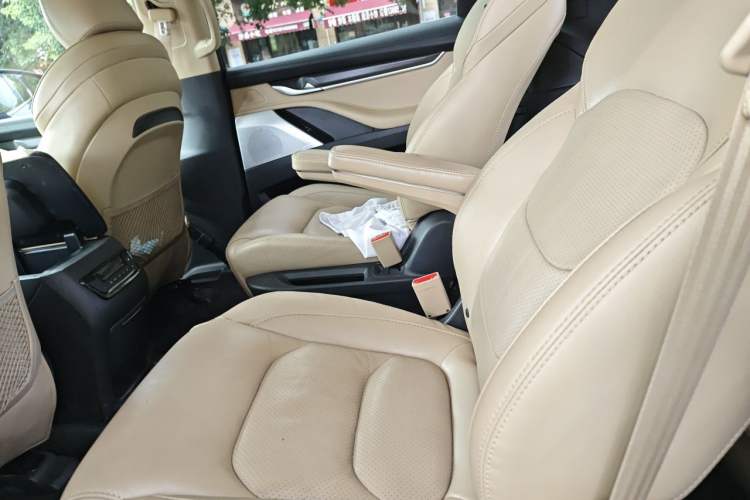 Used SAIC MAXUS D90  Left Rear Seat