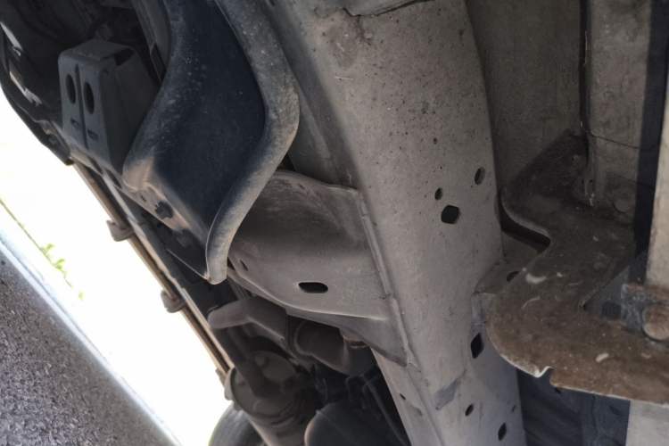 Used SAIC MAXUS D90 2019 2.0T Automatic 2WD Uranus China VI Standard Chassis Front Left