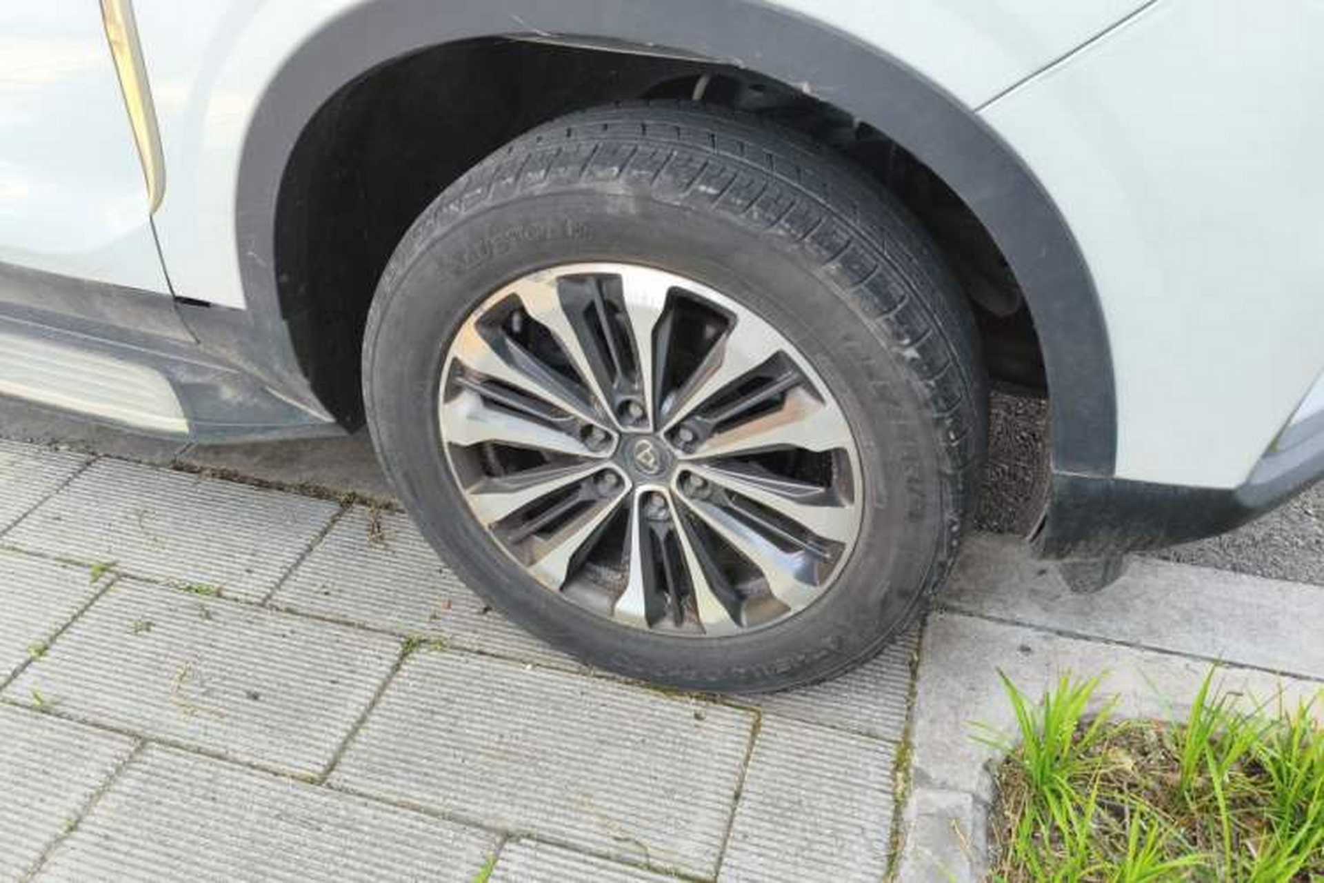 Used SAIC MAXUS D90 2019 2.0T Automatic 2WD Uranus China VI Standard Right Front Wheel Hub