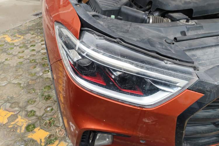 Used SAIC MAXUS D90 Pro 2021 2.0T Diesel 4x4 Comfort Edition 6 Seats Right Front Headlight