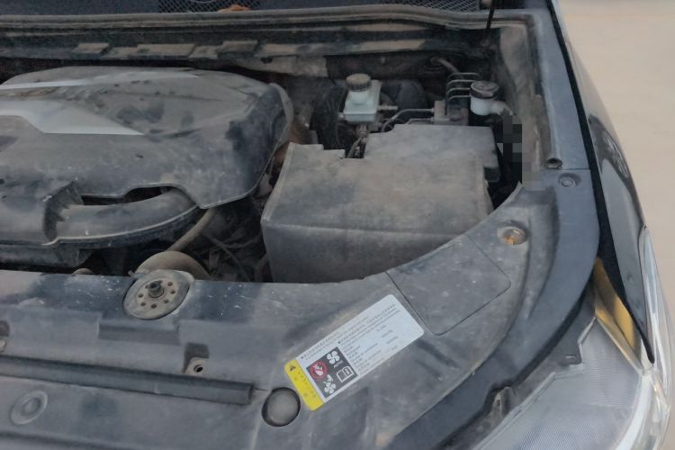 Used SAIC MAXUS D90 Pro 2020 2.0T Gasoline 4x4 Motuo Edition 7 Seats Engine Bay Left