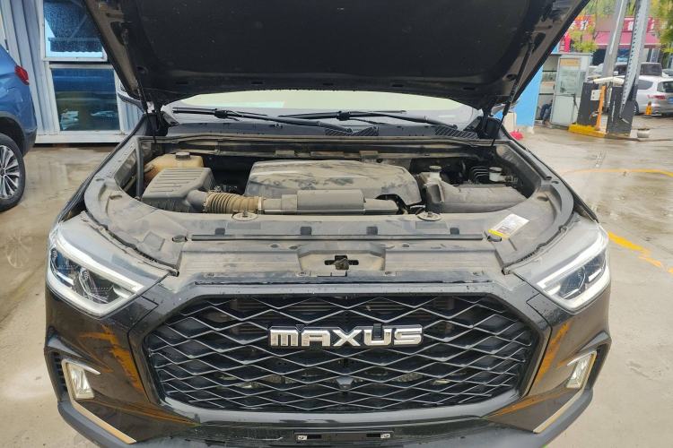 Used SAIC MAXUS D90 Pro 2020 2.0T Gasoline 4x4 Luxury Edition 6 Seats Engine Bay