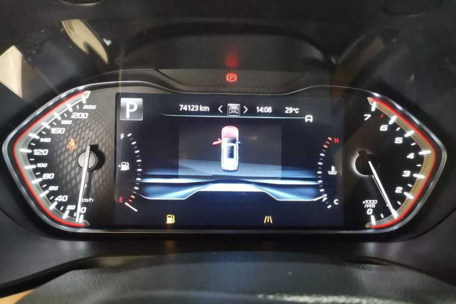 Used SAIC MAXUS D90 Pro 2020 2.0T Gasoline 4x4 Flagship Edition 6 Seats Instrument Cluster