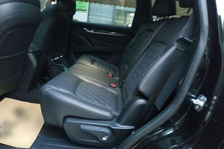 Used SAIC MAXUS D90 Pro 2020 2.0T Diesel 4x4 Alashan Edition 7-Seater Left Rear Seat