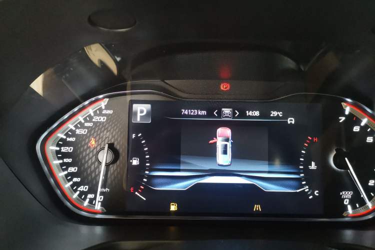 Used SAIC MAXUS D90 Pro 2020 2.0T Gasoline 4x4 Flagship Edition 6 Seats Odometer Close Up