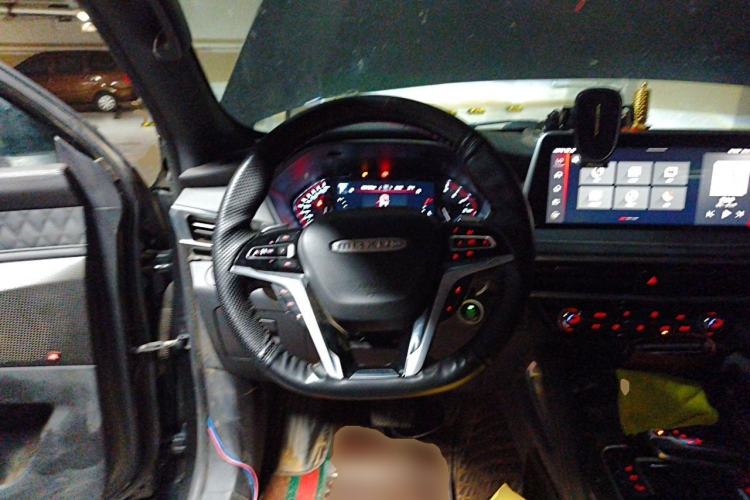 Used SAIC MAXUS D90 Pro 2020 2.0T Diesel 4x4 Alashan Edition 6 Seats Steering Wheel