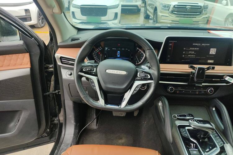 Used SAIC MAXUS D90 Pro 2020 2.0T Gasoline 4x4 Luxury Edition 6 Seats Steering Wheel