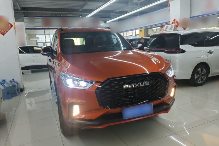 Used SAIC MAXUS D90 Pro 2020 2.0T Gasoline 4x4 Luxury Edition 6 Seats Front Right 45 Deg