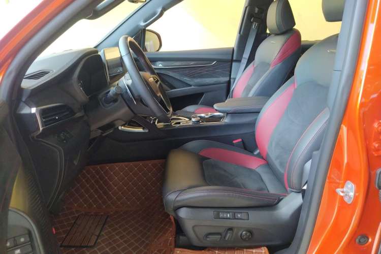 Used SAIC MAXUS D90 Pro 2020 2.0T Diesel 4x4 Alashan Edition 7-Seater Left Front Seat
