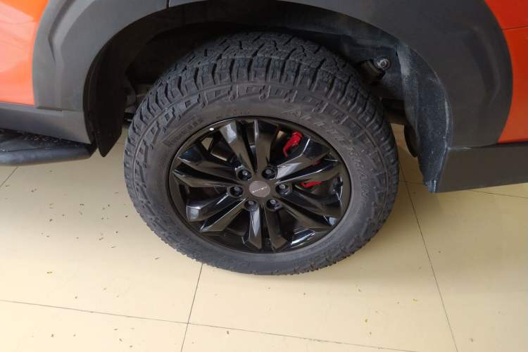 Used SAIC MAXUS D90 Pro 2020 2.0T Diesel 4x4 Alashan Edition 7-Seater Left Rear Wheel Hub