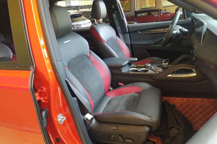 Used SAIC MAXUS D90 Pro 2020 2.0T Diesel 4x4 Alashan Edition 7-Seater Right Front Seat