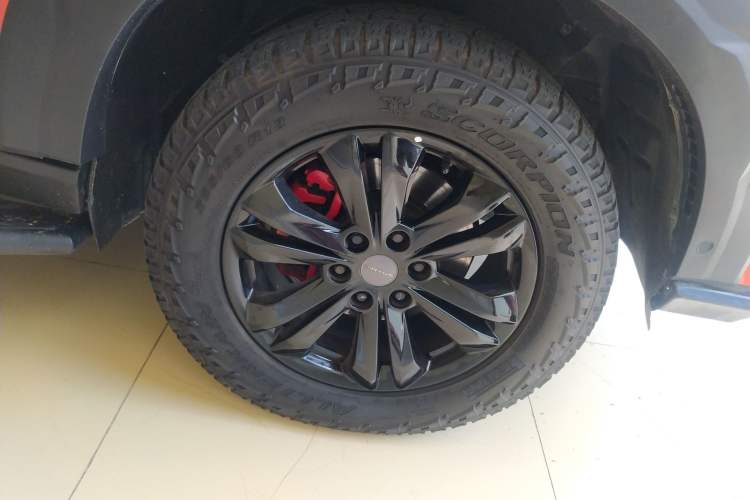 Used SAIC MAXUS D90 Pro 2020 2.0T Diesel 4x4 Alashan Edition 7-Seater Right Front Wheel Hub