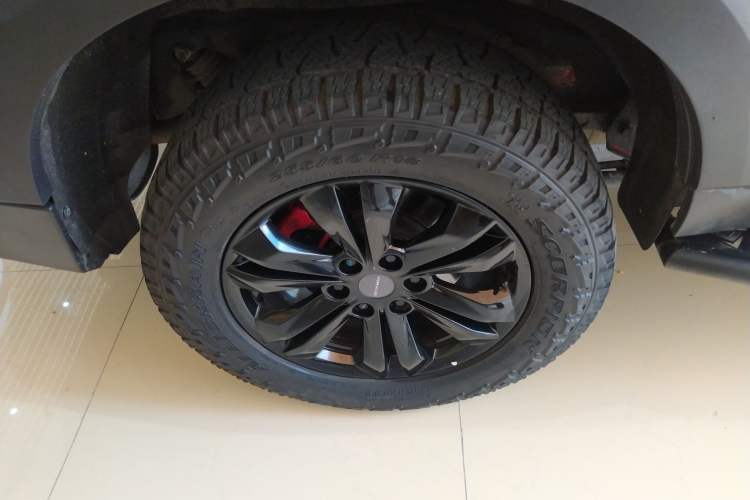 Used SAIC MAXUS D90 Pro 2020 2.0T Diesel 4x4 Alashan Edition 7-Seater Right Rear Wheel Hub
