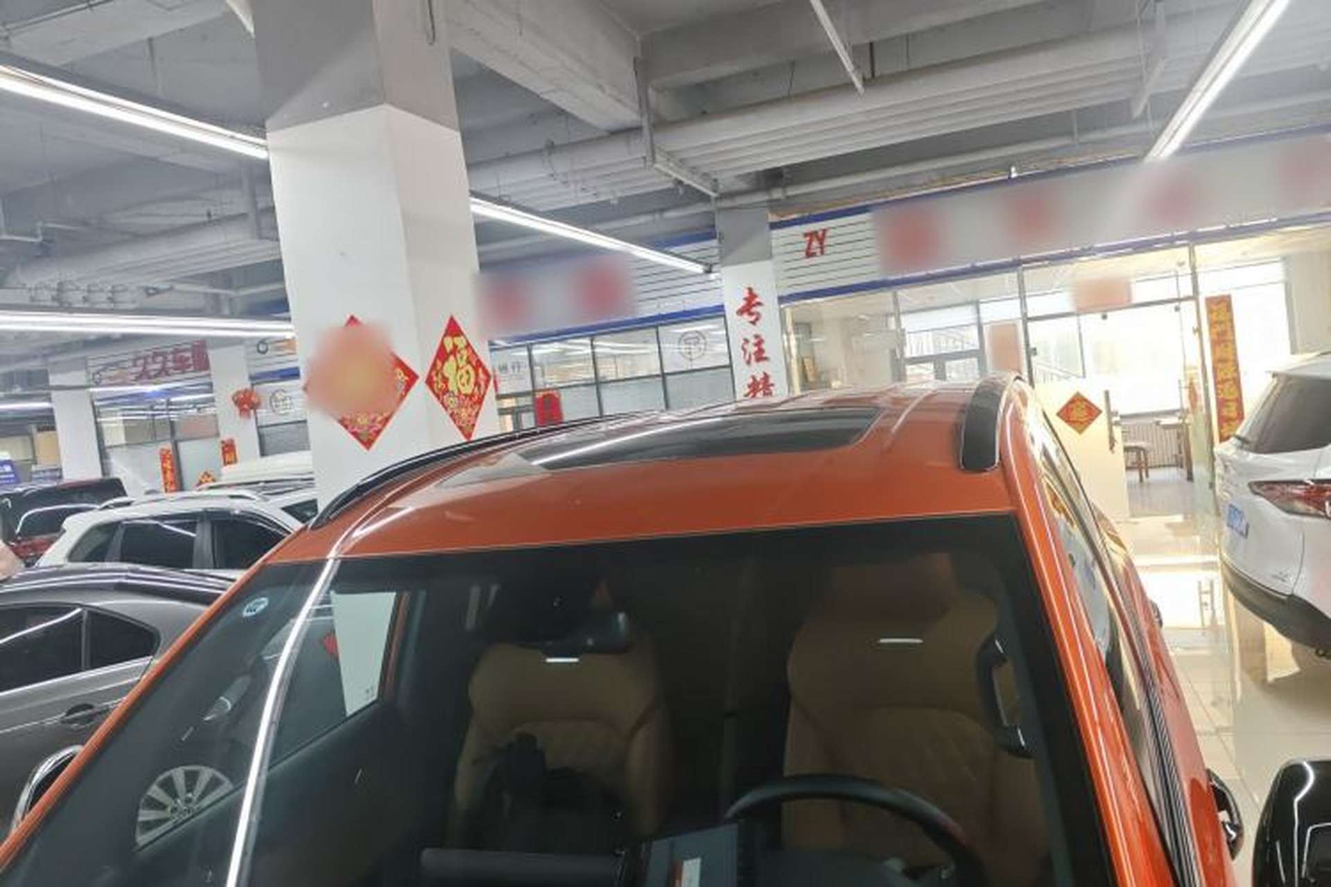 Used SAIC MAXUS D90 Pro 2020 2.0T Gasoline 4x4 Luxury Edition 6 Seats Roof