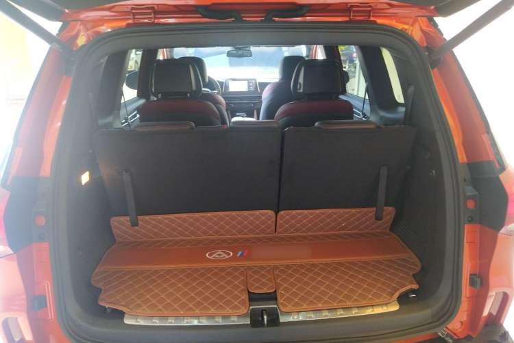Used SAIC MAXUS D90 Pro 2020 2.0T Diesel 4x4 Alashan Edition 7-Seater Trunk