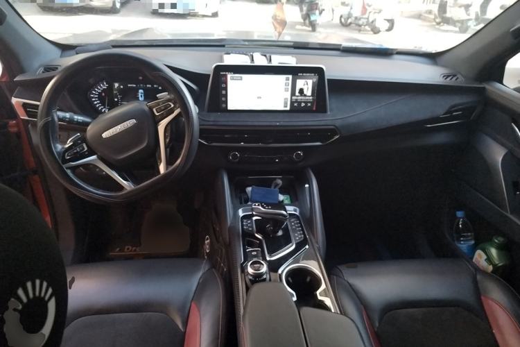 Used SAIC MAXUS D90 Pro 2020 2.0T Diesel 4x4 Alashan Edition 6 Seats Center Console