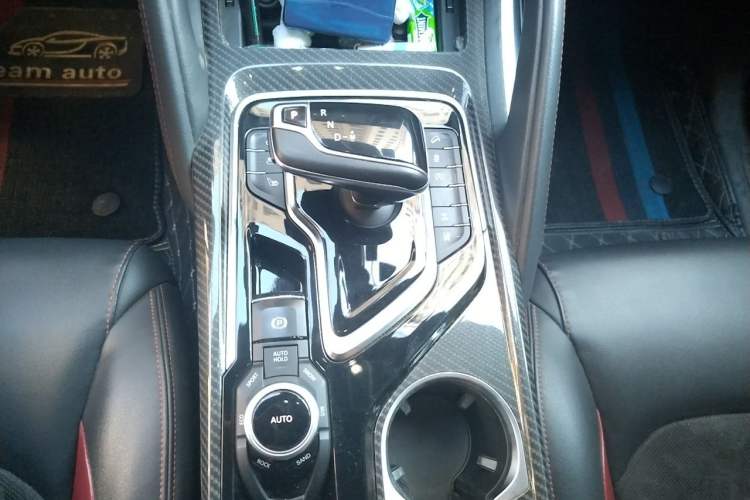 Used SAIC MAXUS D90 Pro 2020 2.0T Diesel 4x4 Alashan Edition 6 Seats Gear Lever