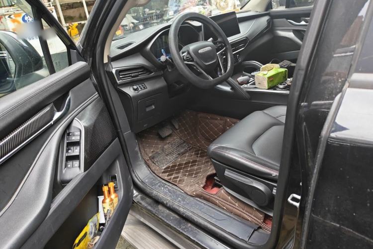 Used SAIC MAXUS D90 Pro 2021 2.0T Gasoline 4x4 Luxury Edition 7-Seater Driver Seat
