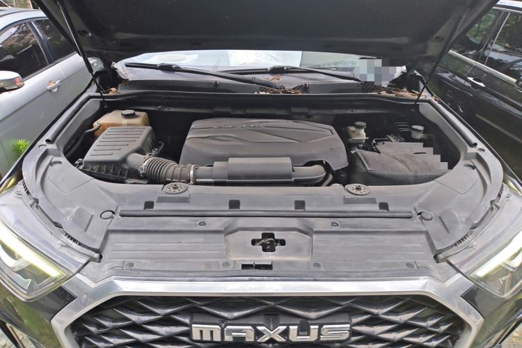 Used SAIC MAXUS D90 Pro 2021 2.0T Gasoline 4x4 Luxury Edition 7-Seater Engine Bay