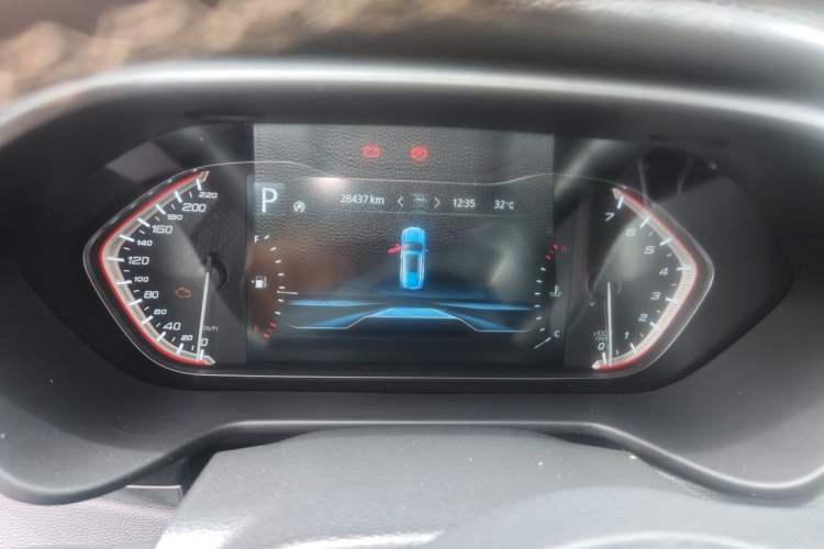Used SAIC MAXUS D90 Pro 2021 2.0T Gasoline Two-Wheel Drive Elite Special Edition 7-Seater Instrument Cluster