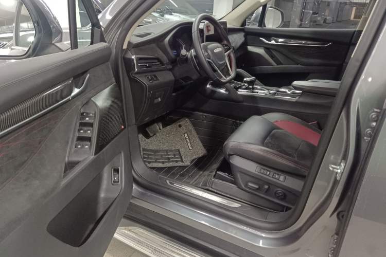 Used SAIC MAXUS D90 Pro 2021 2.0T Diesel 4x4 Enjoyment Edition 5 Seats Interior 3
