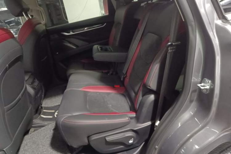Used SAIC MAXUS D90 Pro 2021 2.0T Diesel 4x4 Enjoyment Edition 5 Seats Interior 4