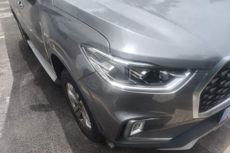 Used SAIC MAXUS D90 Pro 2021 2.0T Gasoline Two-Wheel Drive Elite Special Edition 7-Seater Right Front Headlight