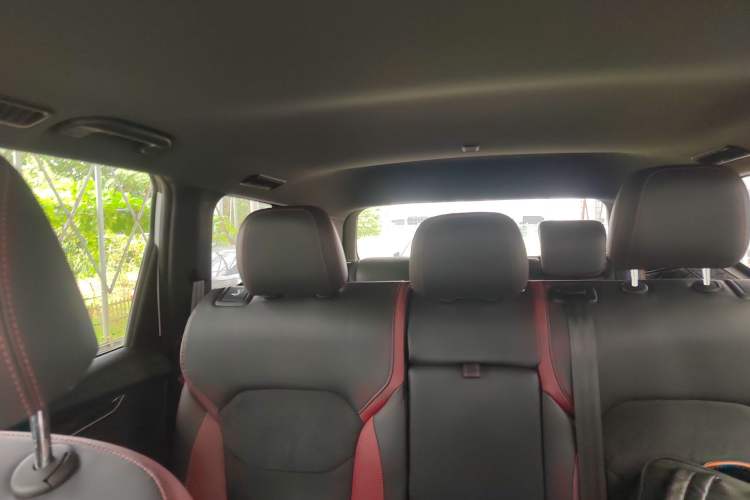 Used SAIC MAXUS D90 Pro 2021 2.0T Diesel 4x4 Alashan Edition 7 Seats Headliner
