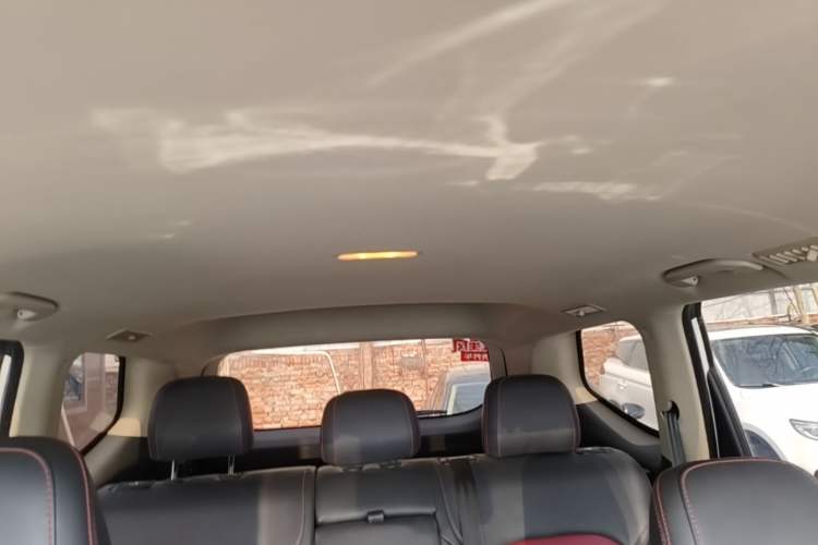 Used SAIC MAXUS D90 Pro 2021 2.0T Gasoline Two-Wheel Drive Elite Edition 5 Seats Headliner