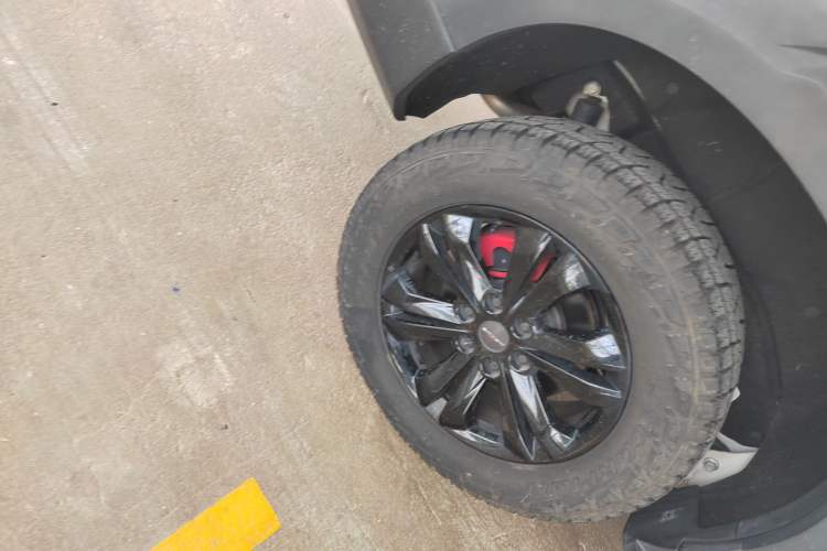 Used SAIC MAXUS D90 Pro 2021 2.0T Diesel 4x4 Alashan Edition 7 Seats Right Rear Wheel Hub