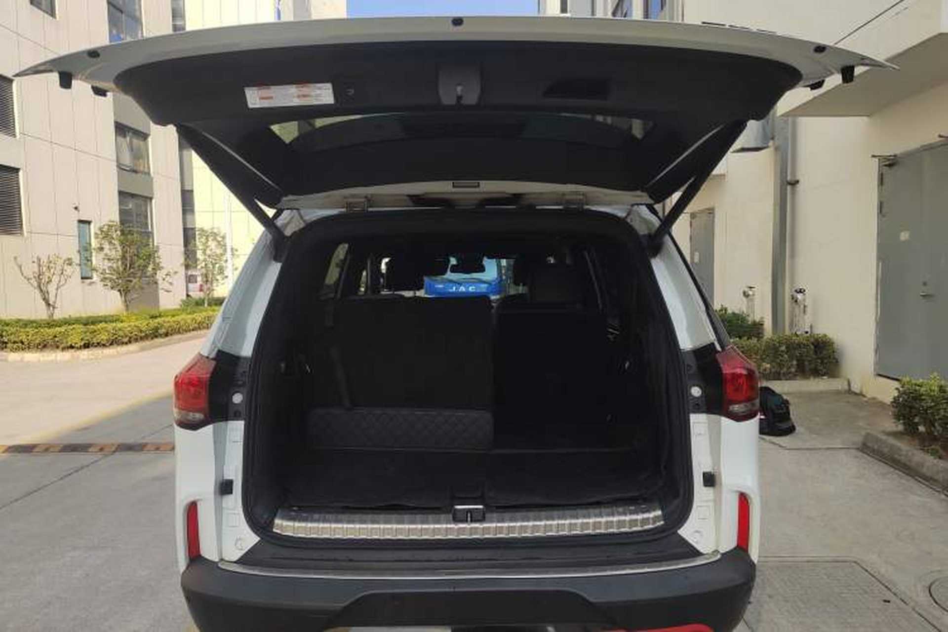 Used SAIC MAXUS D90 Pro 2021 2.0T Diesel 4x4 Alashan Edition 7 Seats Trunk