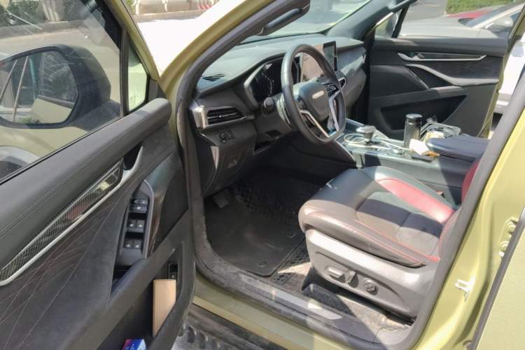 Used SAIC MAXUS D90 Pro 2022 Facelift 2.0T Diesel 4x4 Amazon Edition 7-Seater Driver Seat