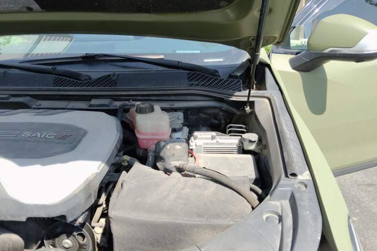 Used SAIC MAXUS D90 Pro 2022 Facelift 2.0T Diesel 4x4 Amazon Edition 7-Seater Engine Bay Left