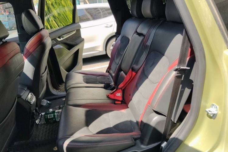 Used SAIC MAXUS D90 Pro 2022 Facelift 2.0T Diesel 4x4 Amazon Edition 7-Seater Left Rear Seat