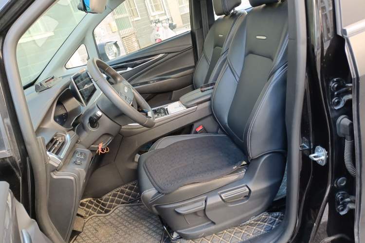 Used SAIC MAXUS Dajia 5 2022 520 km Enjoyment Version Six Seats Left Front Seat