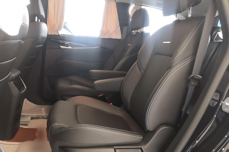 Used SAIC MAXUS Dajia 5 2022 1.3T Plug-in Enjoyment Edition 7-Seater Left Rear Seat