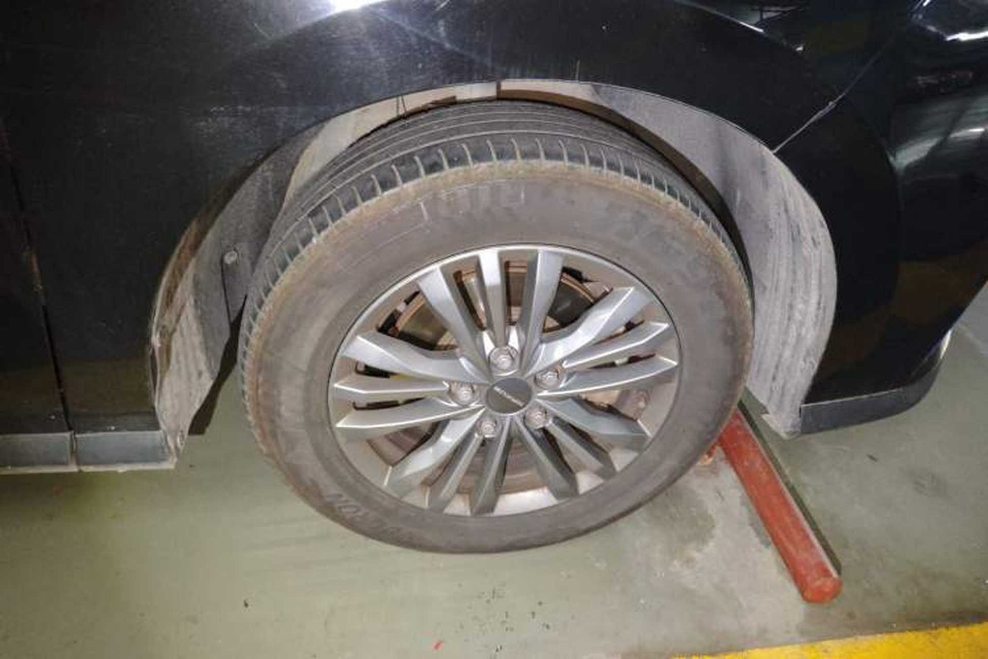 Used SAIC MAXUS Dajia 5 2022 430 km Elite Version 7-Seater Right Front Wheel Hub