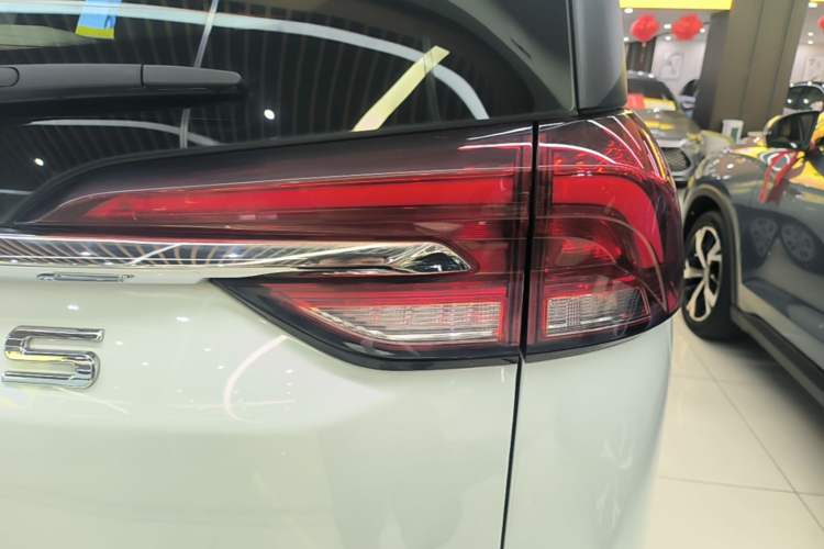 Used SAIC MAXUS Dajia 5 2022 430 km Elite Version 7-Seater Exterior 3