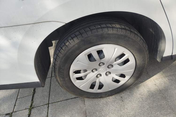 Used SAIC MAXUS Dajia 5 2022 430 km Elite Version 7-Seater Exterior 5