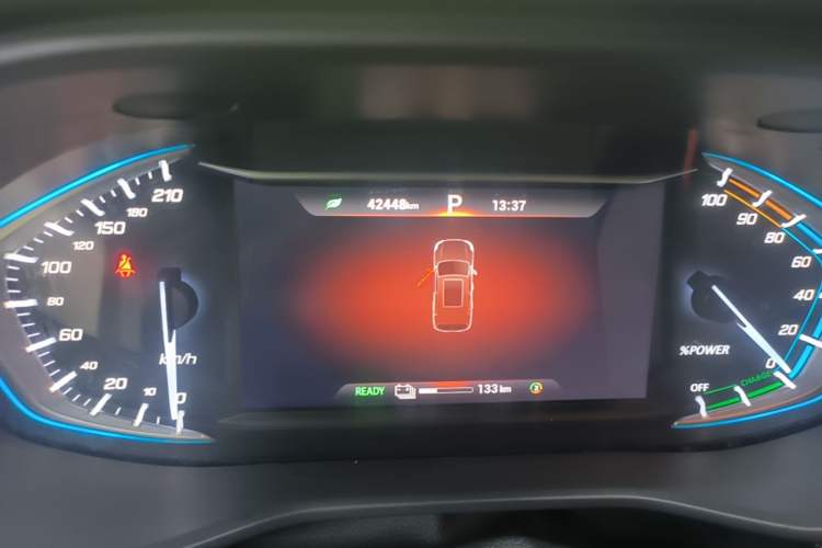 Used SAIC MAXUS Dajia 5 2022 430 km Elite Version 7-Seater Instrument Cluster