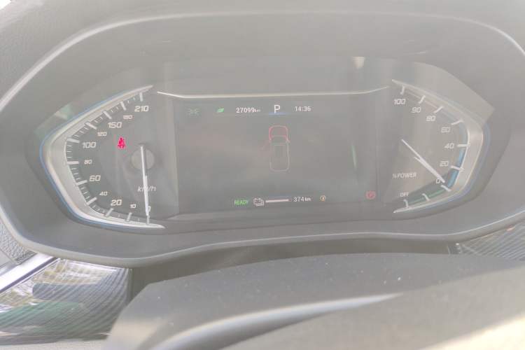 Used SAIC MAXUS Dajia 5 2022 430 km Elite Version 7-Seater Instrument Cluster