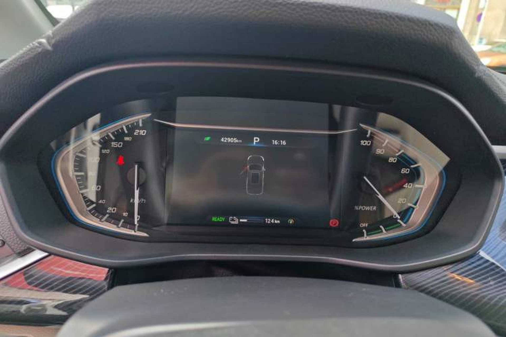 Used SAIC MAXUS Dajia 5 2022 430 km Elite Version 7-Seater Instrument Cluster