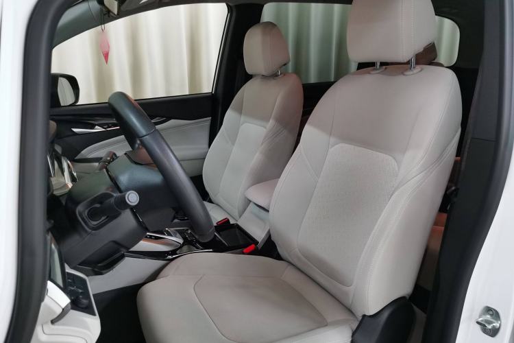 Used SAIC MAXUS Dajia 5 2022 430 km Elite Version 7-Seater Left Front Seat