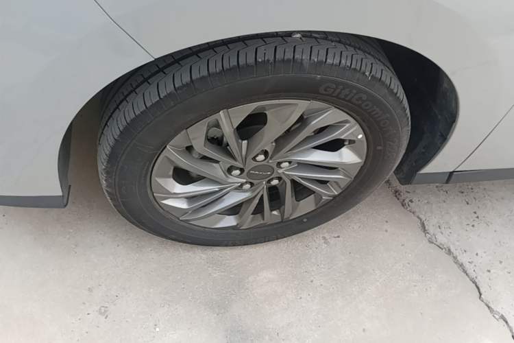 Used SAIC MAXUS Dajia 5 2024 Restyled 1.3T Plug-in Enjoyment Version 7 Seats Left Front Wheel Hub