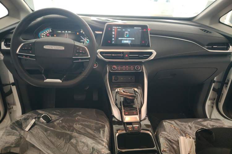 Used SAIC MAXUS Dajia 5 2024 1.3T PLUG-IN Enjoyment Edition 7-Seater Center Console
